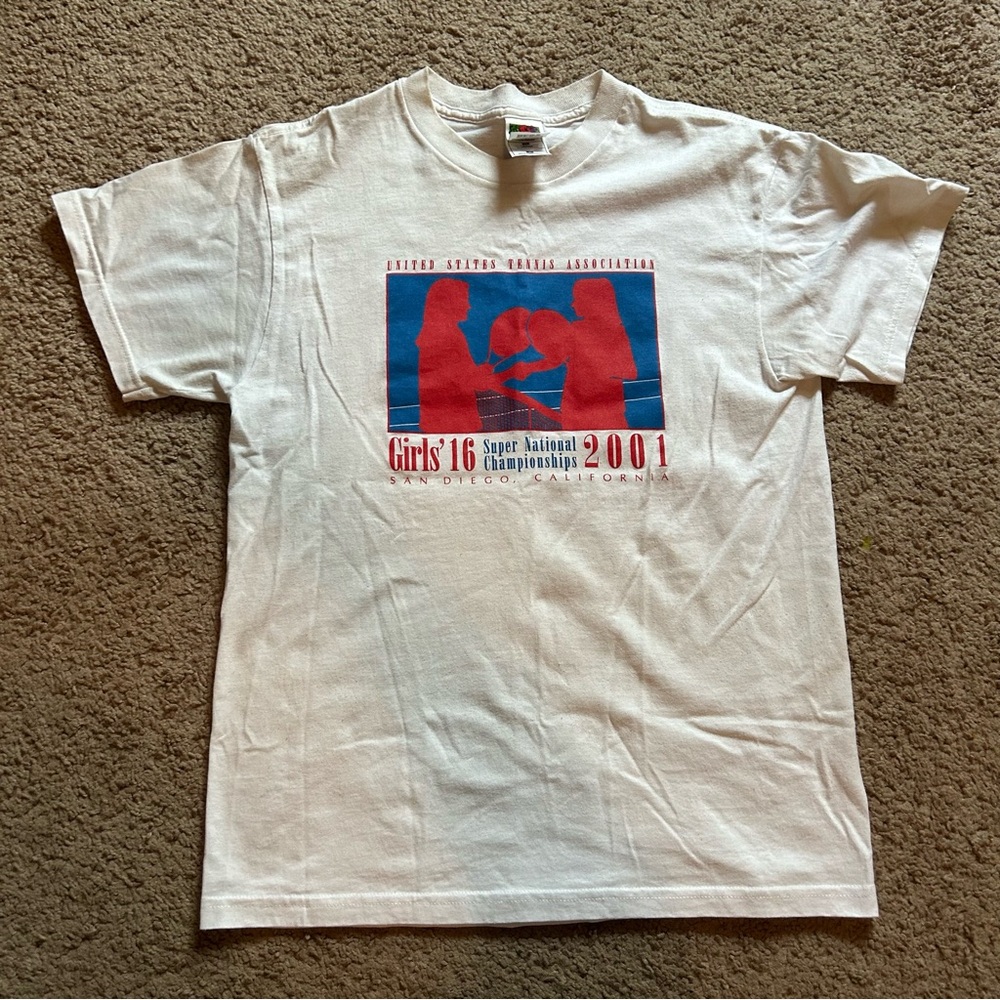 Vintage White Girls' 16 Super National Championships 2001 Graphic T-Shirt Medium